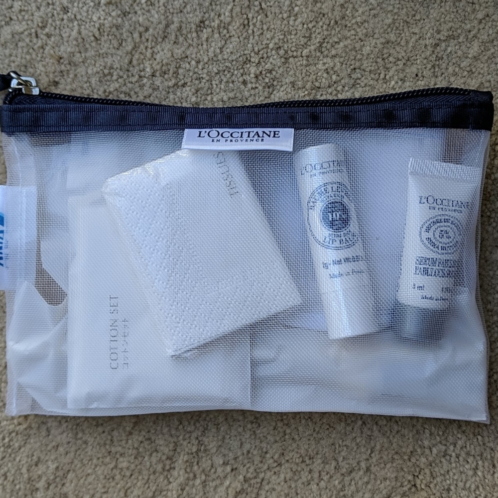 L'Occitane Travel Amenity Kit